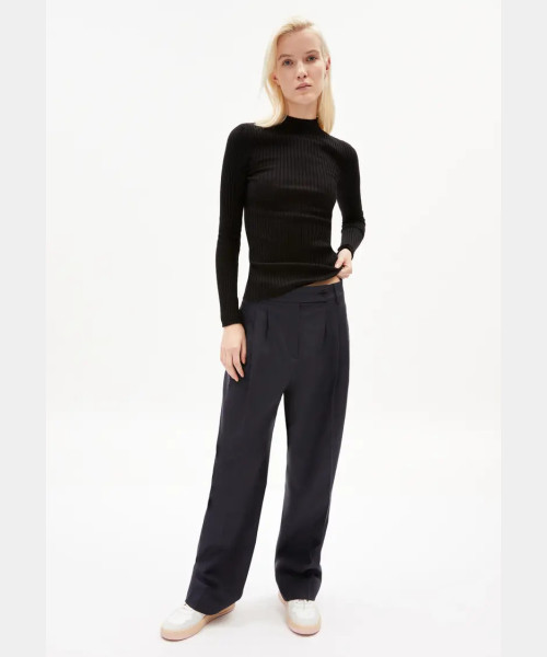 Alaania Knit